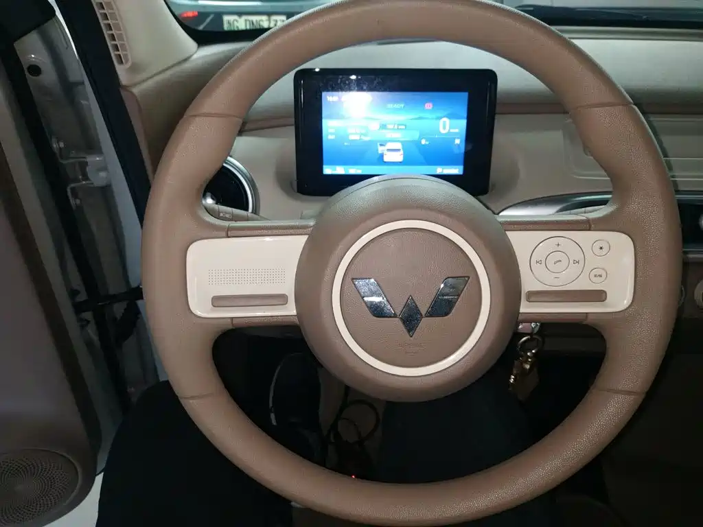 Wuling MINIEV — миниатюра 11