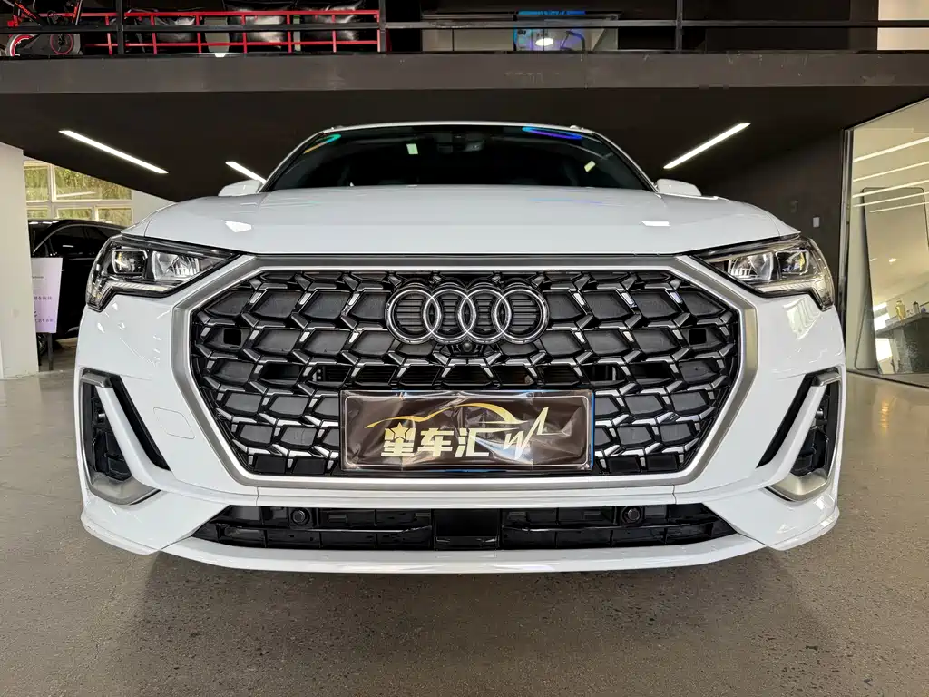 Audi Q3 — миниатюра 2