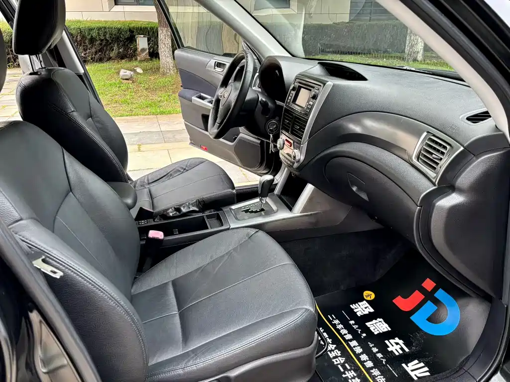 Subaru Forester — миниатюра 8