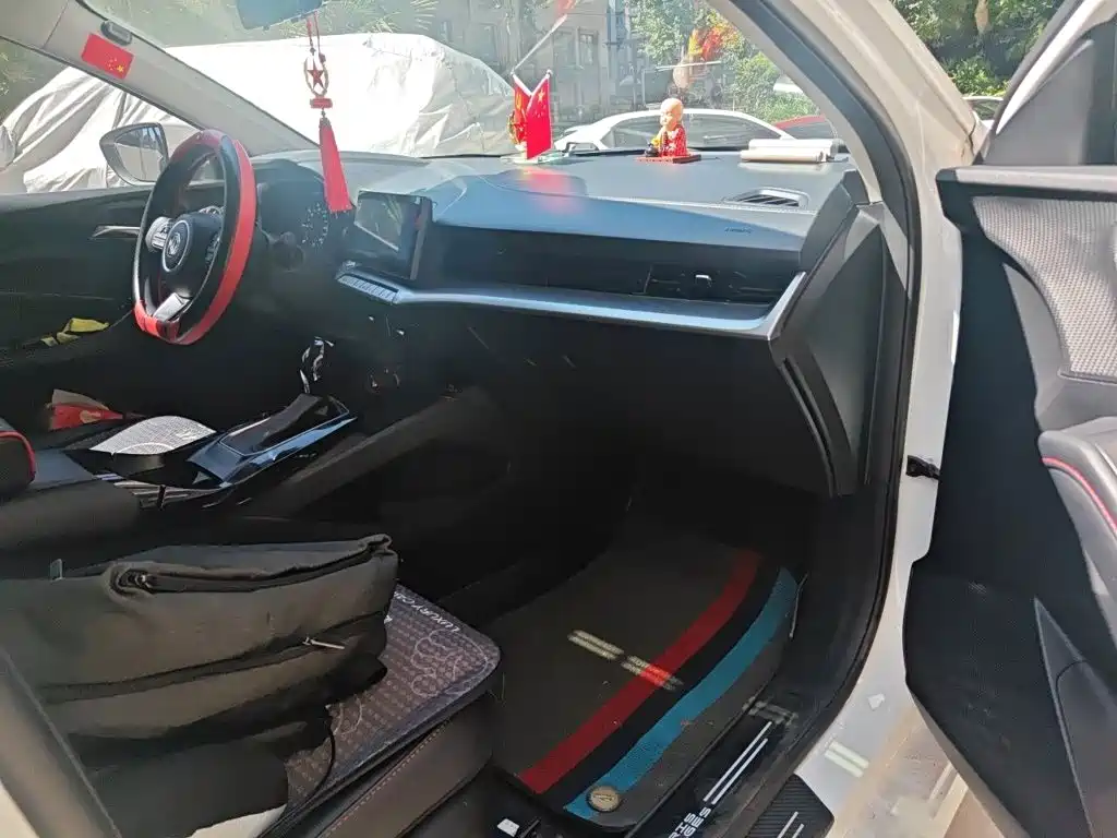 MG MG5 — миниатюра 17
