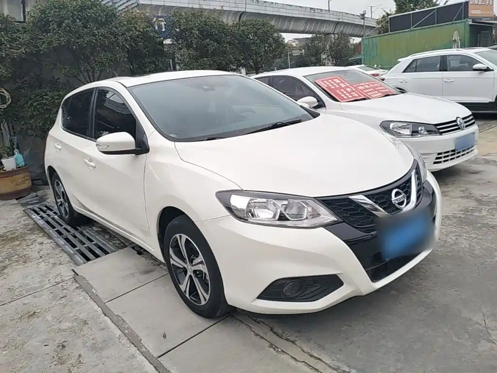 Nissan Tiida — миниатюра 4
