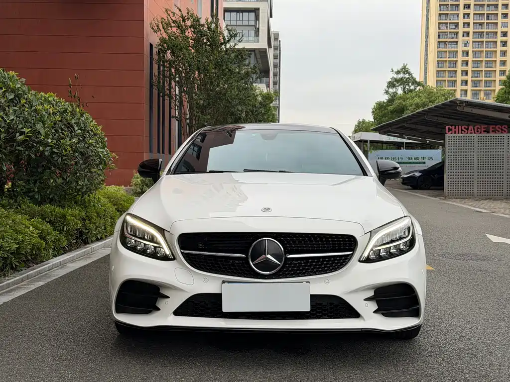 Mercedes-Benz C-Class (Import) — миниатюра 2