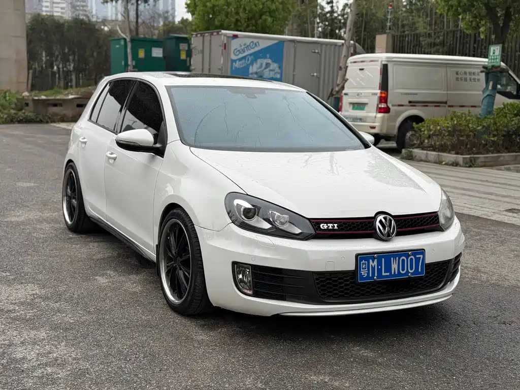 Volkswagen Golf GTI 2013