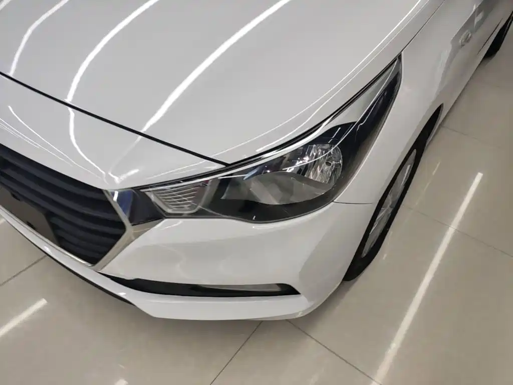 Hyundai Verna — миниатюра 24