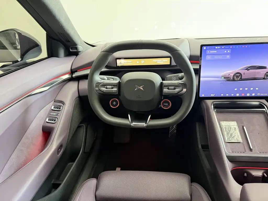 XPeng P7 — миниатюра 18
