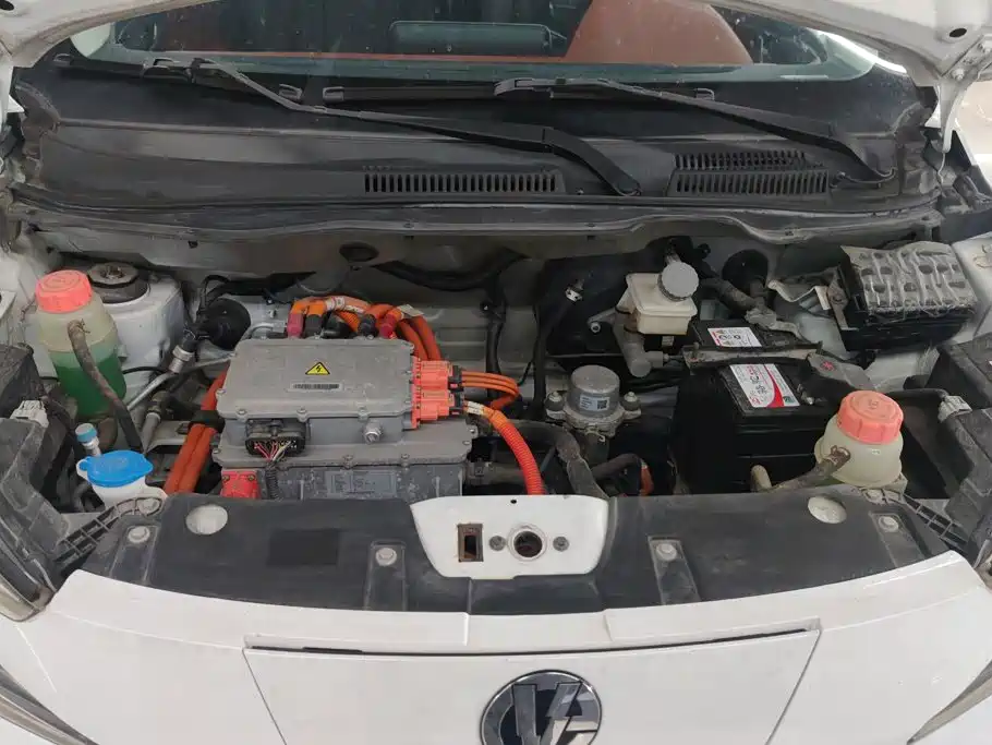 Dongfeng EV YOUNG Guang Xiaoxin — миниатюра 10