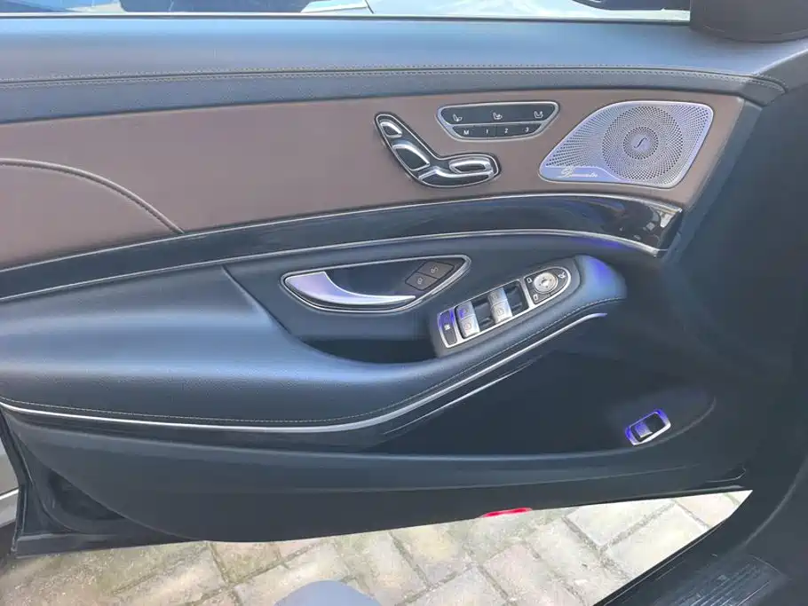 Mercedes-Benz S-Class — миниатюра 7