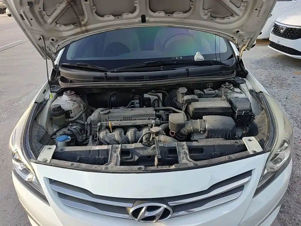 Hyundai Verna — миниатюра 20