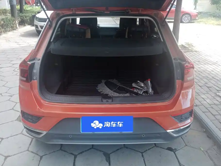 Volkswagen T-Roc — миниатюра 4