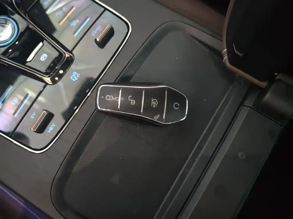 BYD Han — миниатюра 9