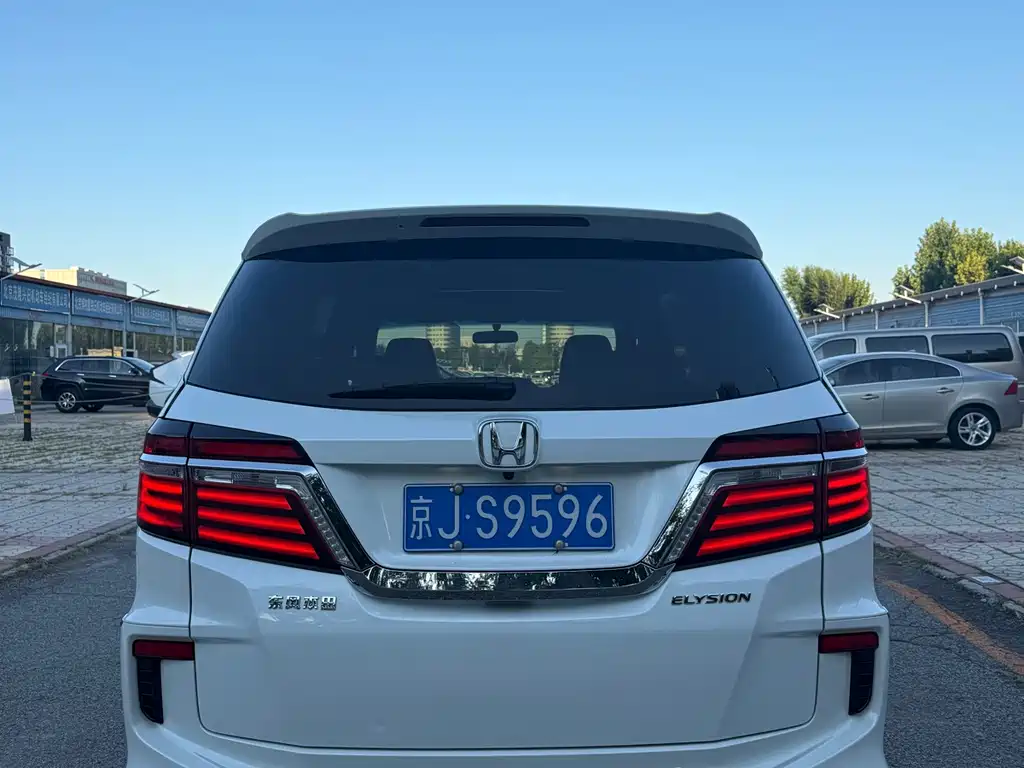 Honda Elysion — миниатюра 25