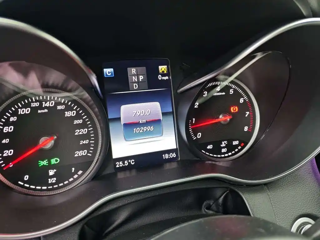 Mercedes-Benz C-Class (Import) — миниатюра 5