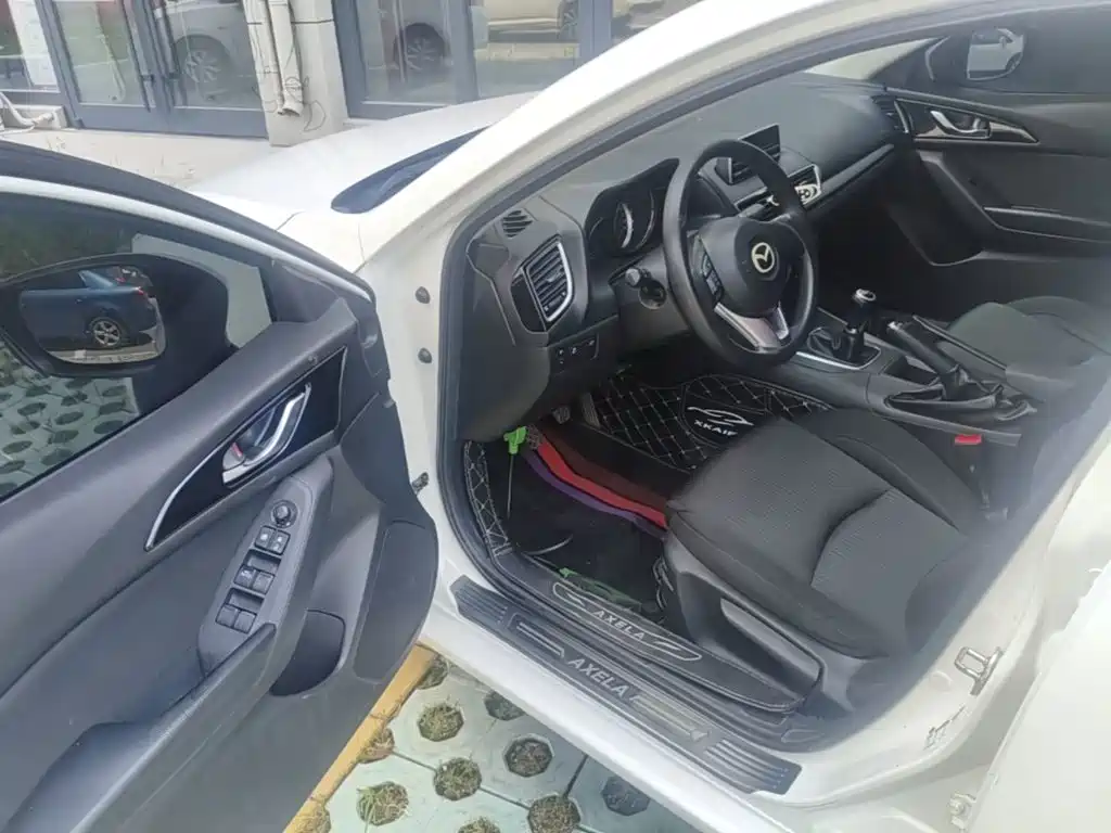 Mazda 3 Axela — миниатюра 16
