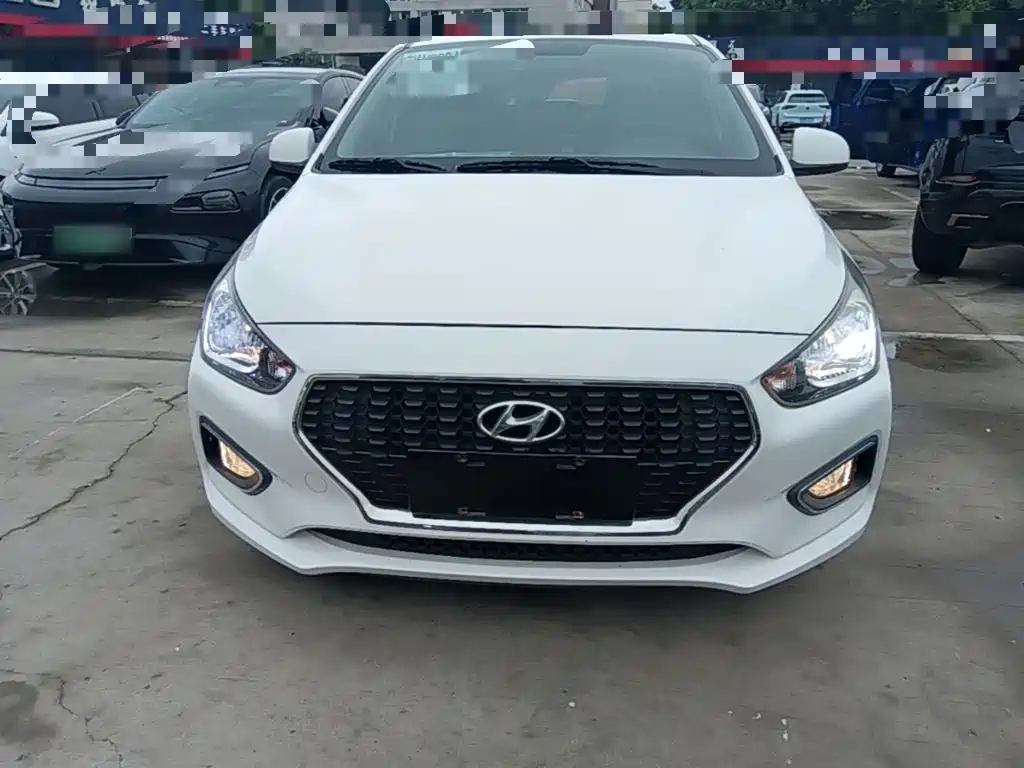 Hyundai Verna — миниатюра 3