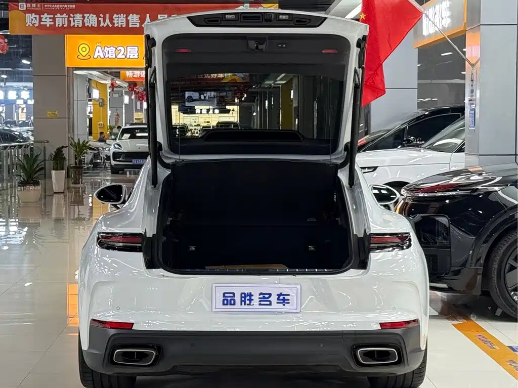 Porsche Panamera — миниатюра 6