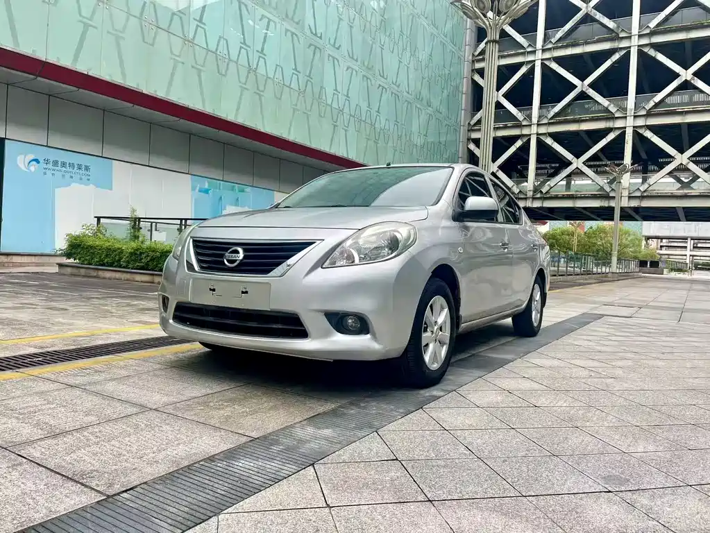 Nissan Sunny 2014