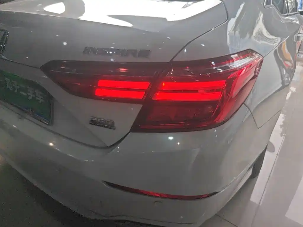 Honda Inspire — миниатюра 8