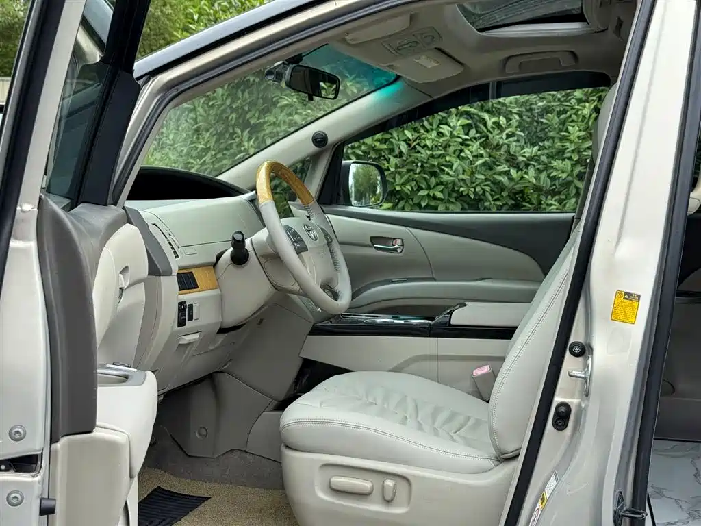 Toyota Previa 2006 2.4L 7 Luxury