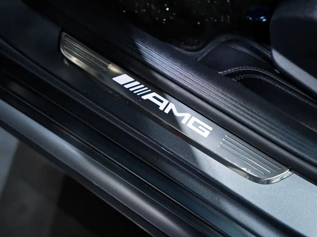 Mercedes-Benz E-Class AMG — миниатюра 23