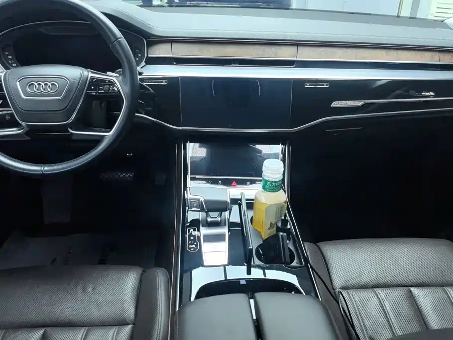 Audi A8 — миниатюра 16
