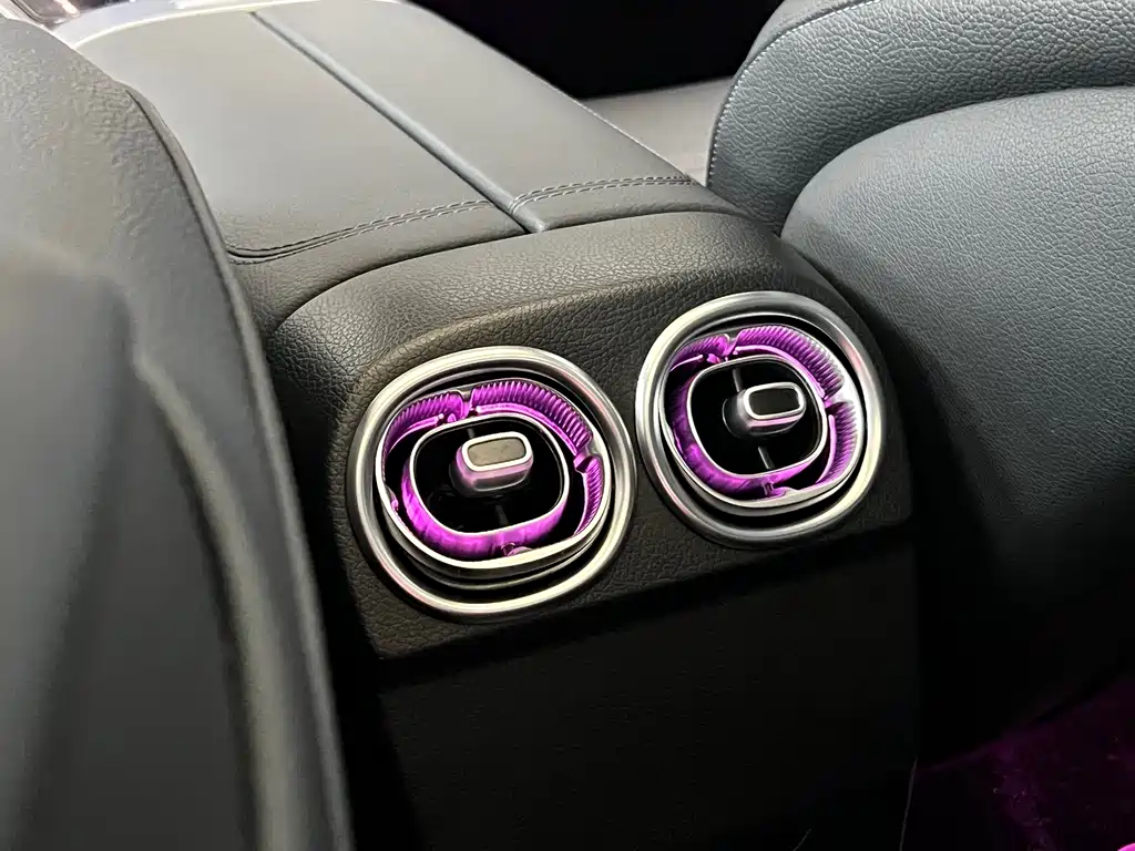 Mercedes-Benz C-Class — миниатюра 17