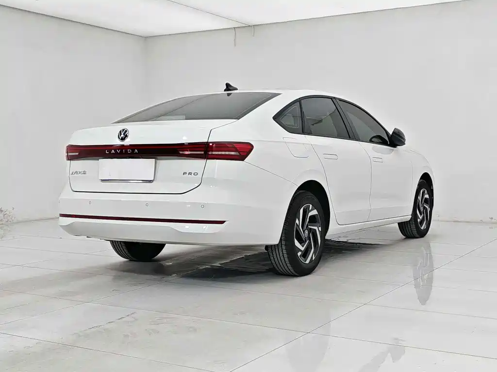 Volkswagen Lavida — миниатюра 9