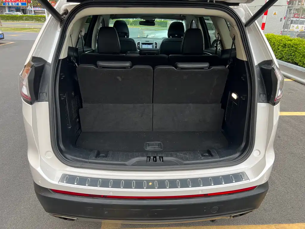 Ford Edge — миниатюра 28