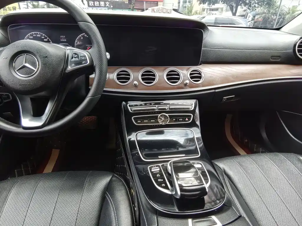 Mercedes-Benz E-Class E 2016 E 300 L Fashion