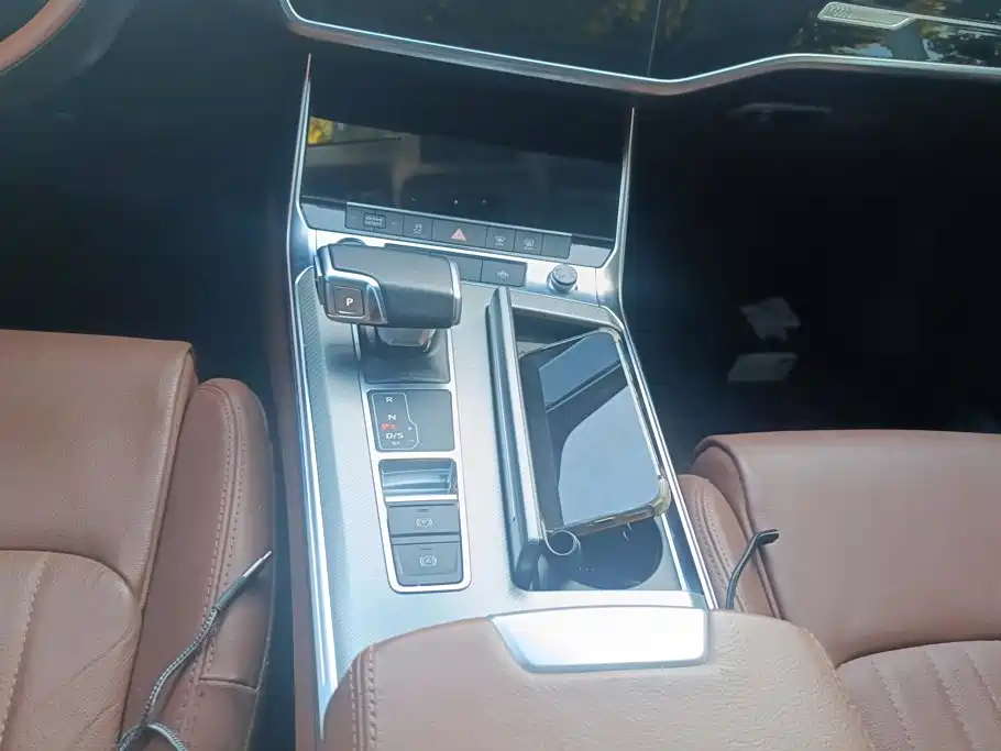 Audi A6L — миниатюра 16