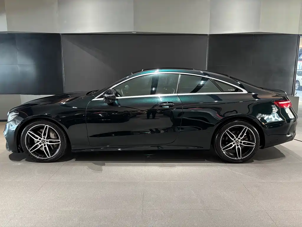Mercedes-Benz E-Class (Import) — миниатюра 3