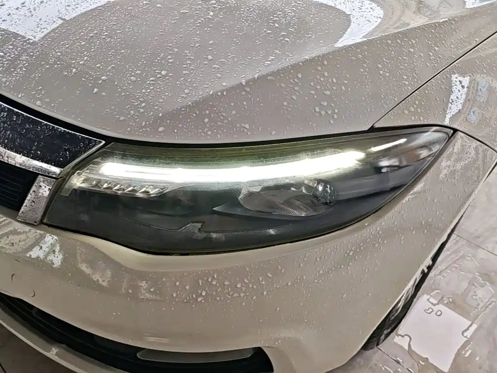Qoros Qoros 3 — миниатюра 24