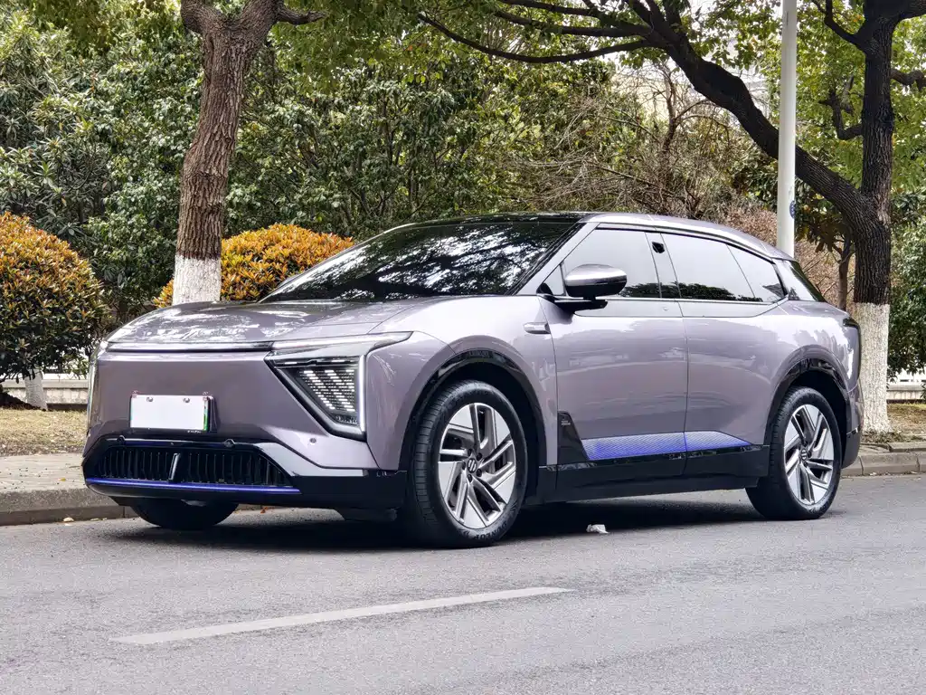 2024 HiPhi Y - zdjęcie 1 z 16