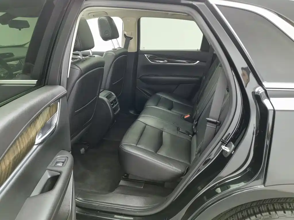 Cadillac XT5 — миниатюра 15