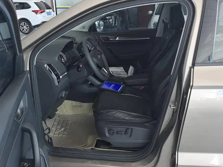 Skoda Karoq — миниатюра 9