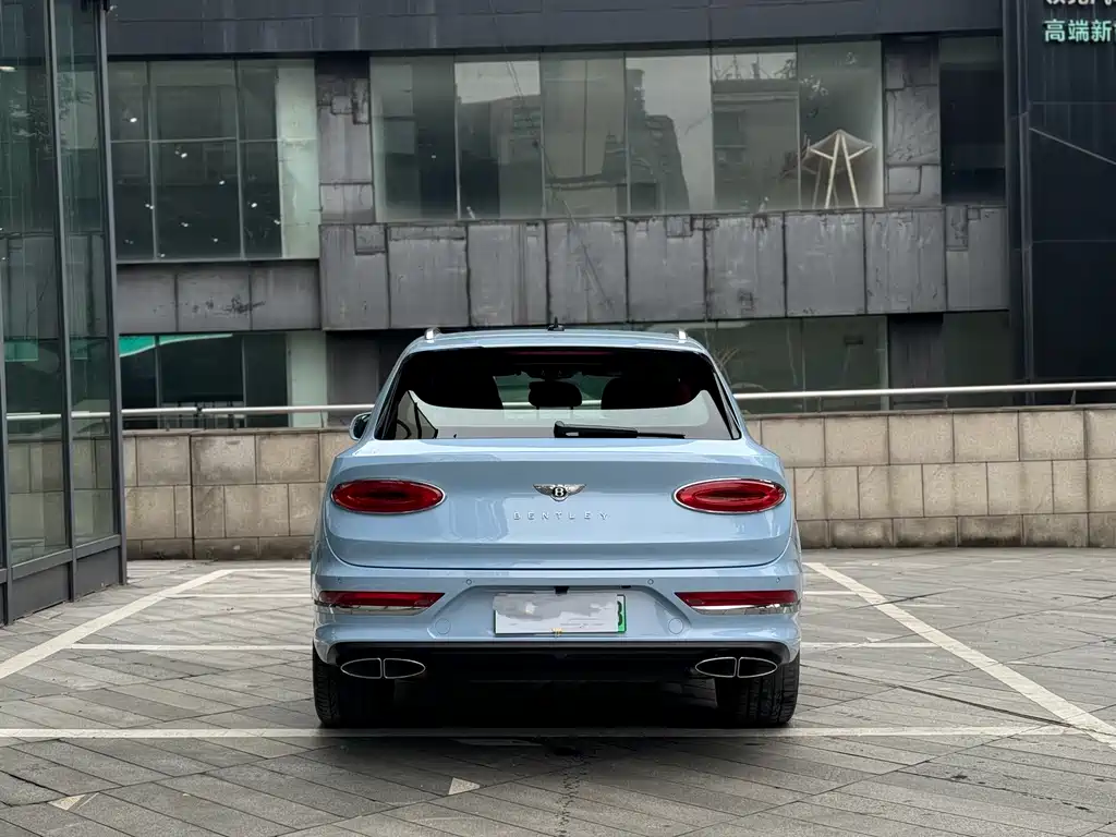 BENTLEY TIMYUE PLUG IN HYBRID