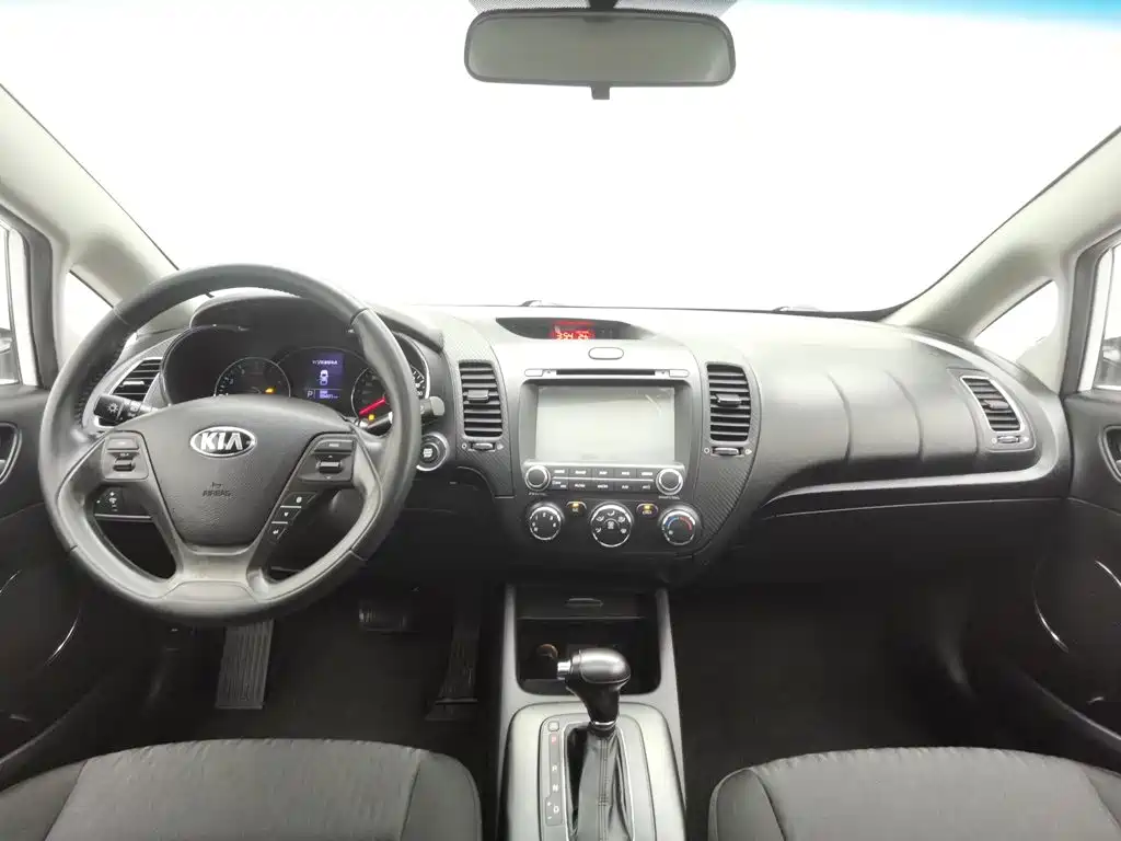 Kia K3 — миниатюра 5
