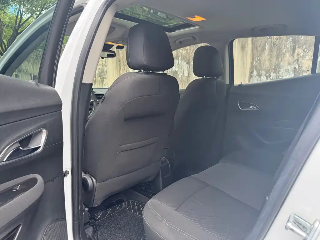 Buick Encore 1.4T Auto 2WD Urban Elite Type, фото 8
