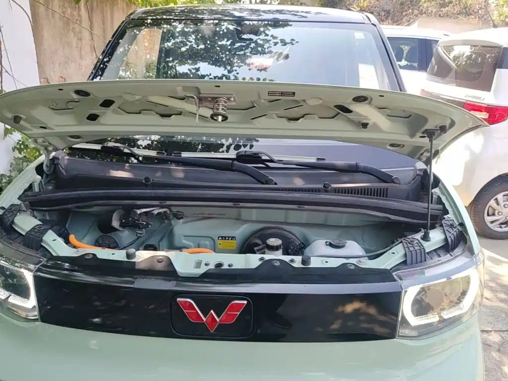 Wuling MINIEV — миниатюра 20