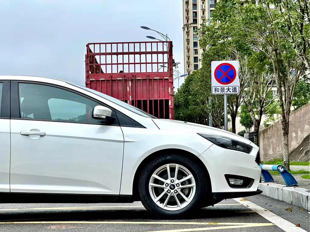 Ford Focus — фотографии объявления, Фото 13