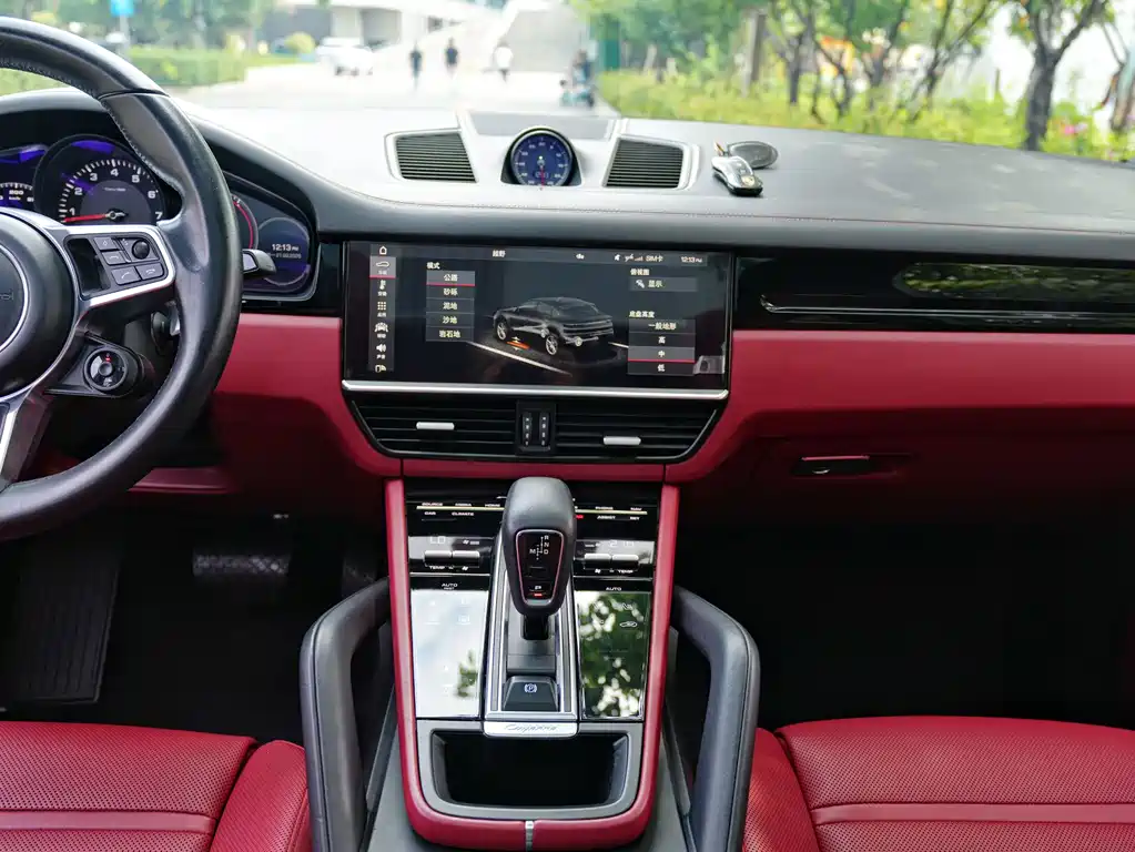 Porsche Taycan — миниатюра 14