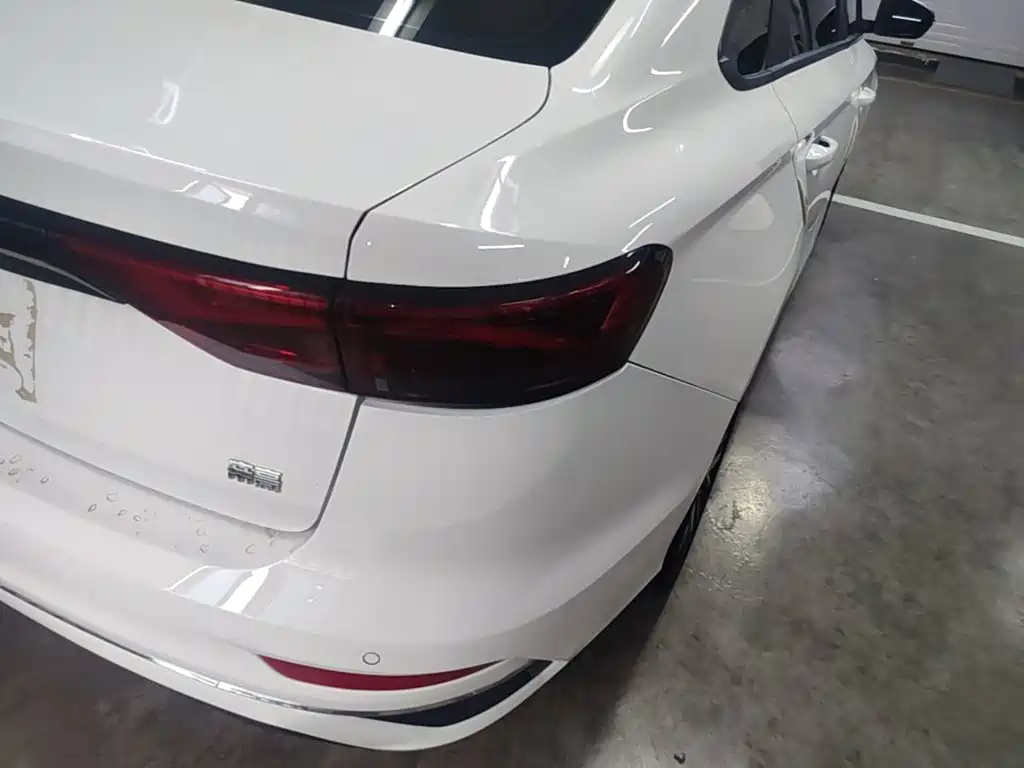 Geely Emgrand — миниатюра 8