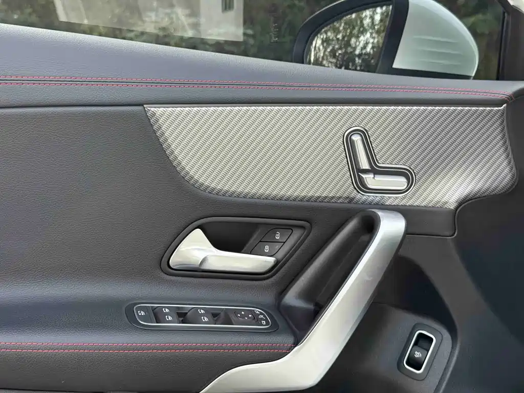 Mercedes-Benz A-Class — миниатюра 4