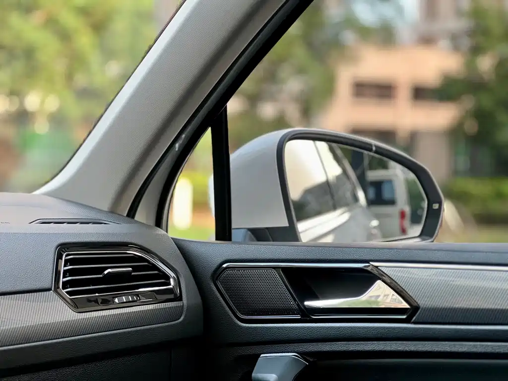 Volkswagen Tiguan L L 2021 330TSI AT R-Line
