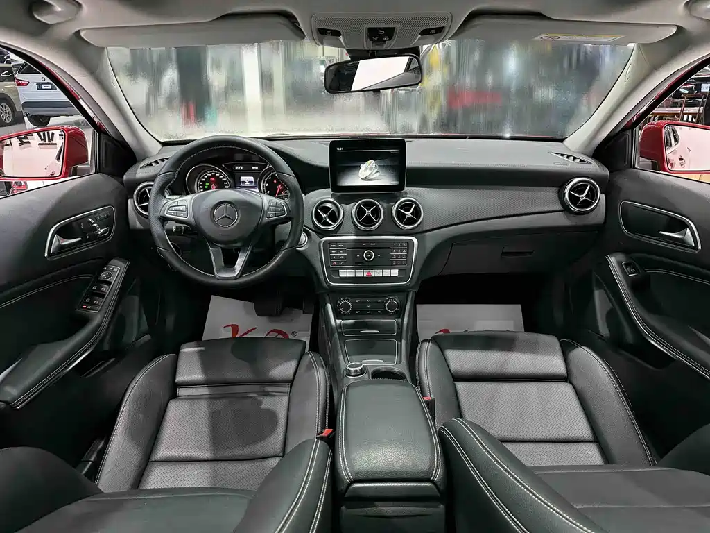 Mercedes-Benz GLA — миниатюра 8
