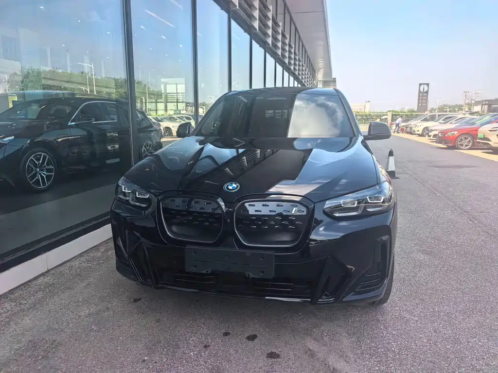 BMW iX3 — миниатюра 5