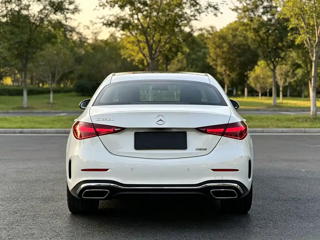 Mercedes-Benz C-Class — миниатюра 5