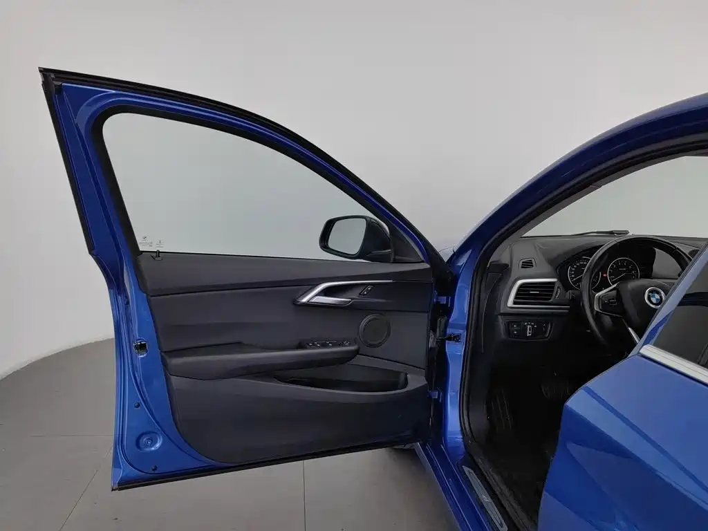 BMW 1 Series — миниатюра 8