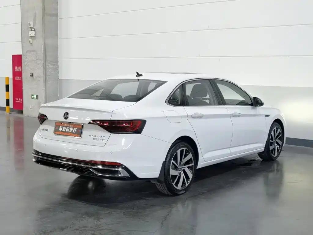 Volkswagen Sagitar — миниатюра 2