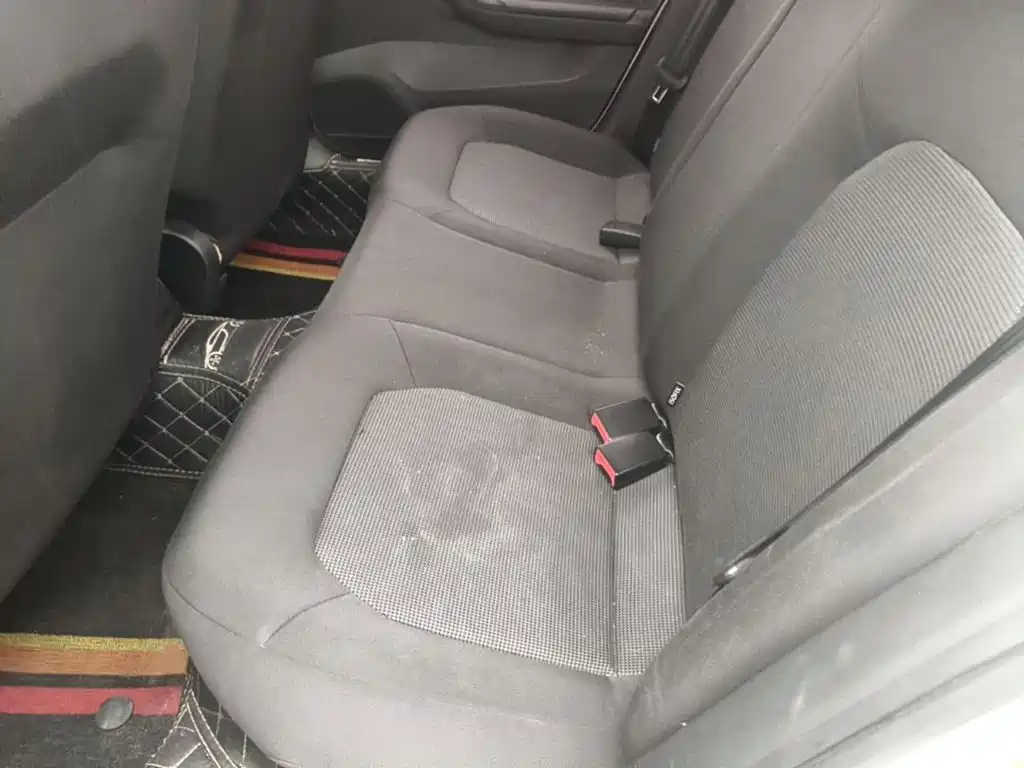 Volkswagen Jetta — миниатюра 17