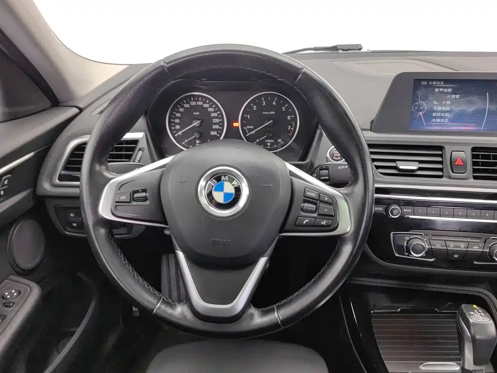 BMW 1 Series — миниатюра 11